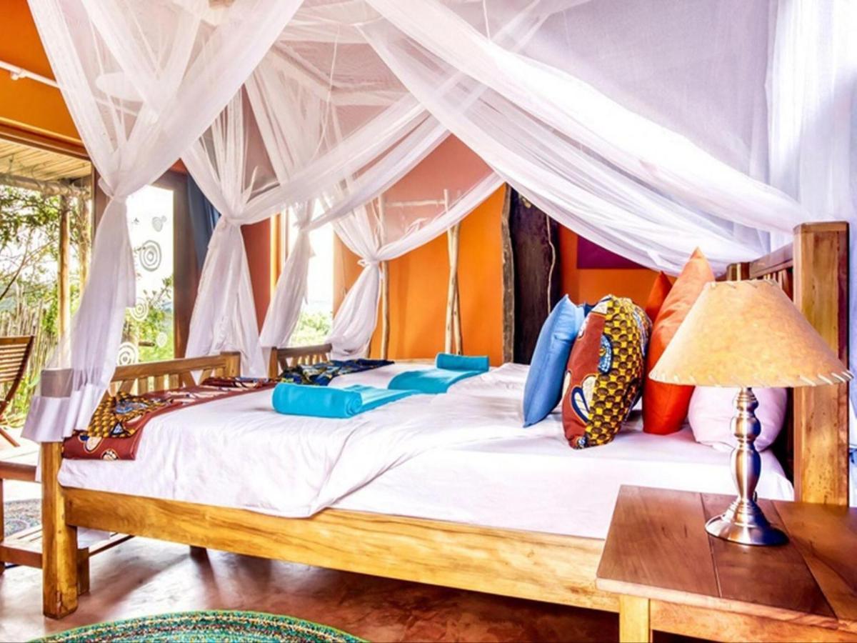 Chameleon Hill Forest Lodge Bwindi Luaran gambar