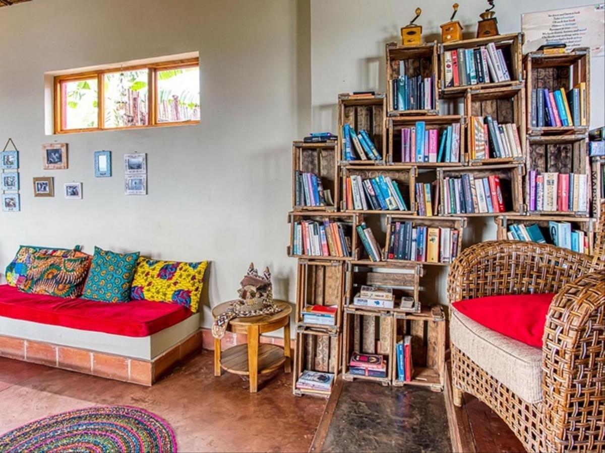Chameleon Hill Forest Lodge Bwindi Luaran gambar
