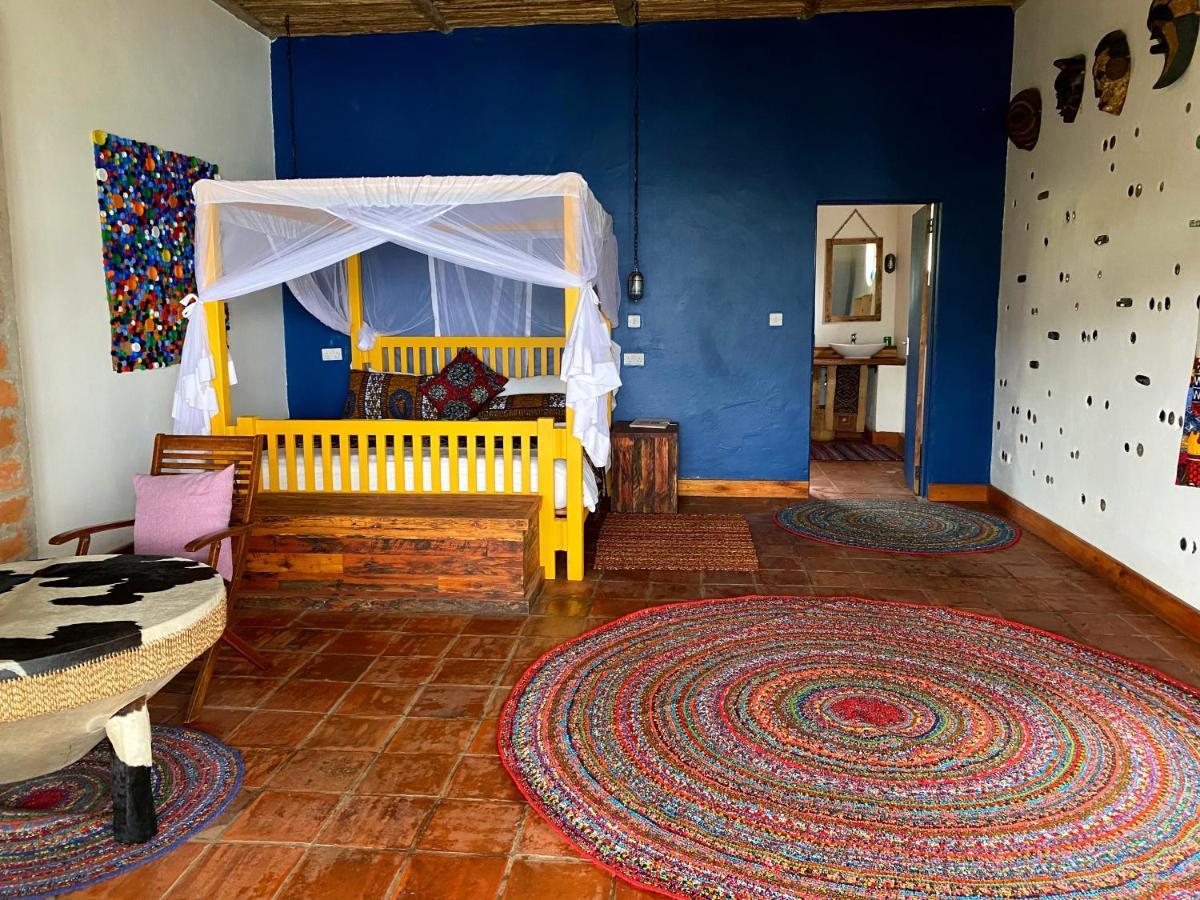 Chameleon Hill Forest Lodge Bwindi Luaran gambar